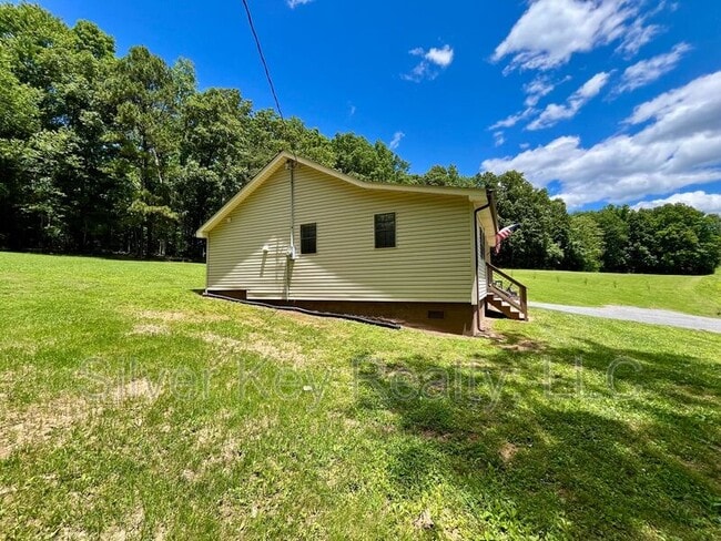 Building Photo - 1719 Reed Rd