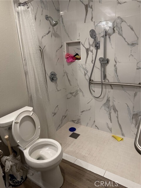 Building Photo - 4239 Vía Arbolada