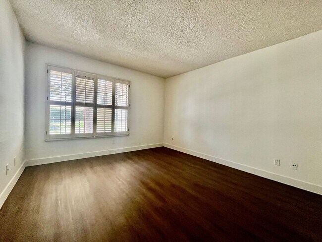 Building Photo - 3516 Seahorn Cir
