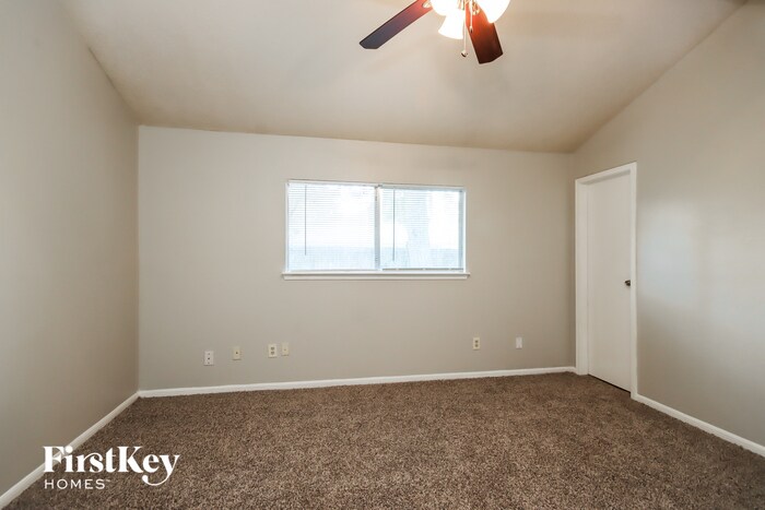 Building Photo - 2702 Forestbrook Dr