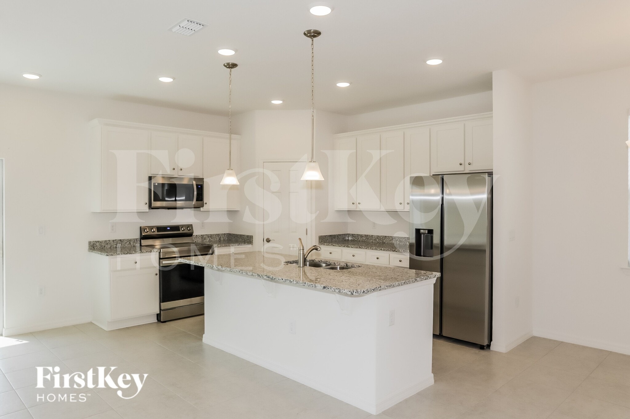 Building Photo - 1570 Isleta Lp