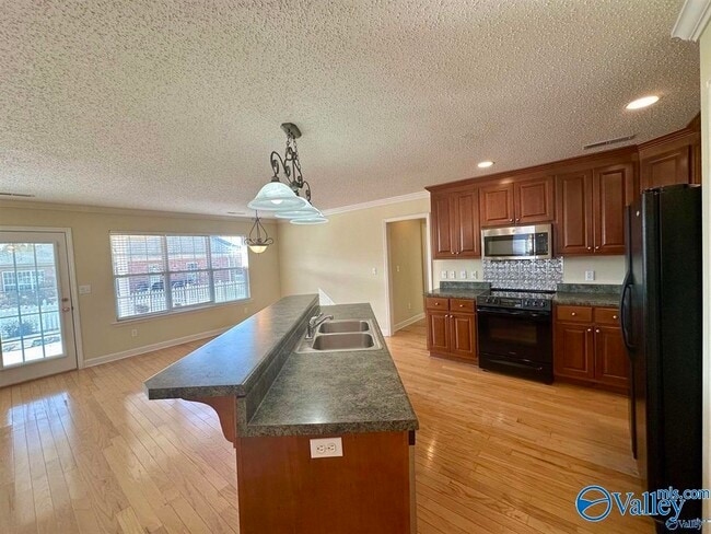 Building Photo - 5002 Blakemore Dr SE