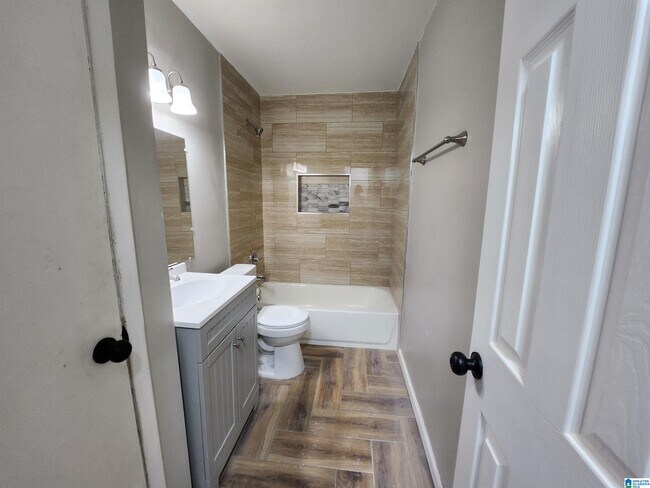 Building Photo - 3510 Avenue C