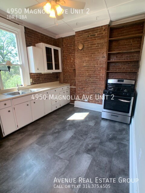Building Photo - 4950 Magnolia Ave