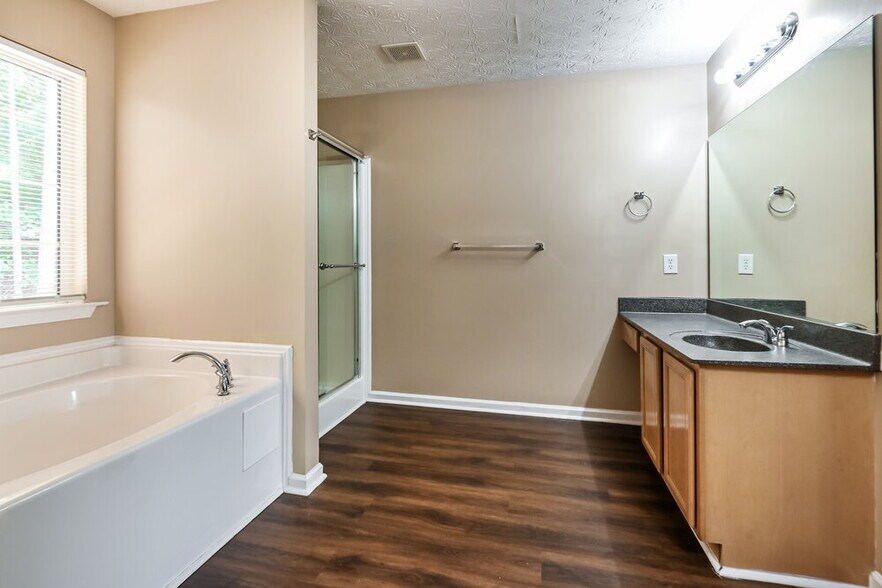 Building Photo - 4103 Laurel Bend Ct