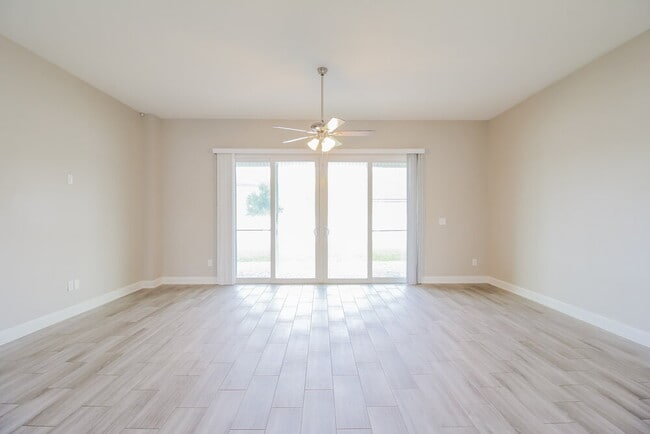 Building Photo - 33709 Ivy Parke Pl