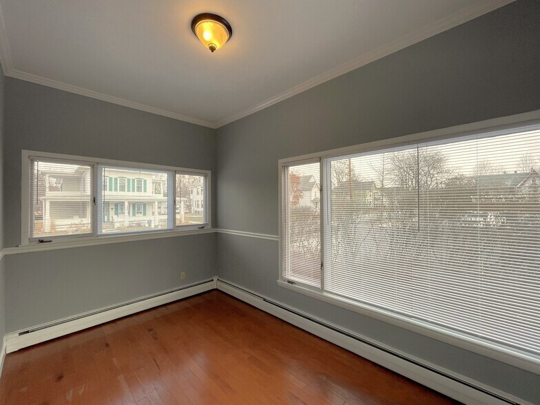 Secondary Bedroom - 463 W Church St