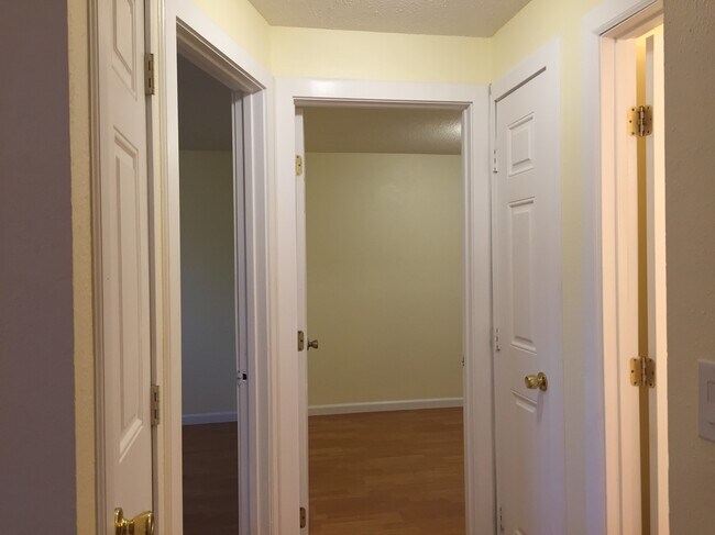 Building Photo - 2217 F St SE