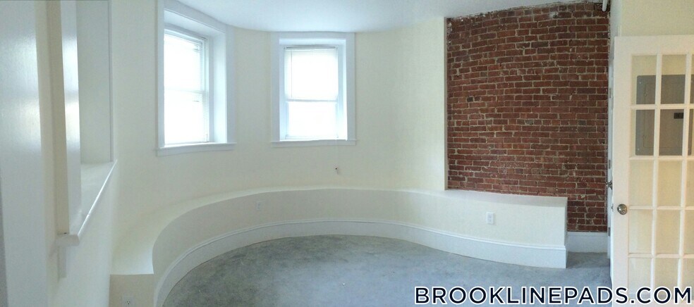 Building Photo - 36 High St