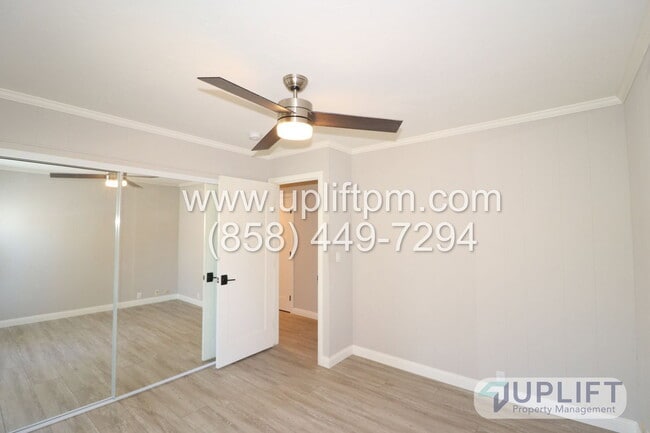 Building Photo - 4721 Meadowridge Rd