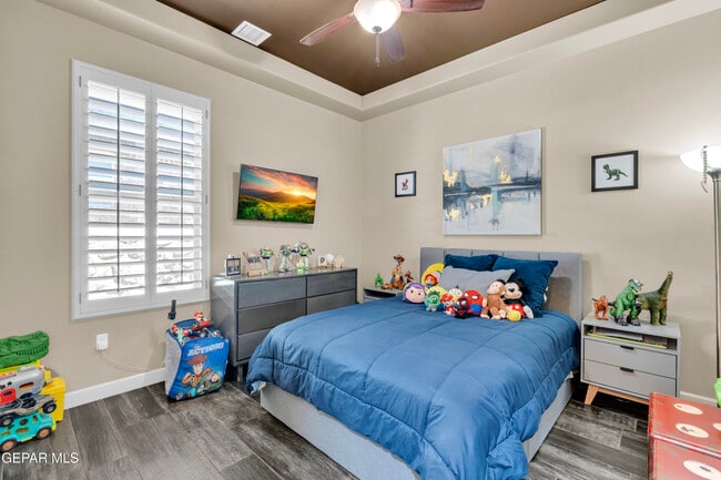 Building Photo - 14812 Long Shadow Ave