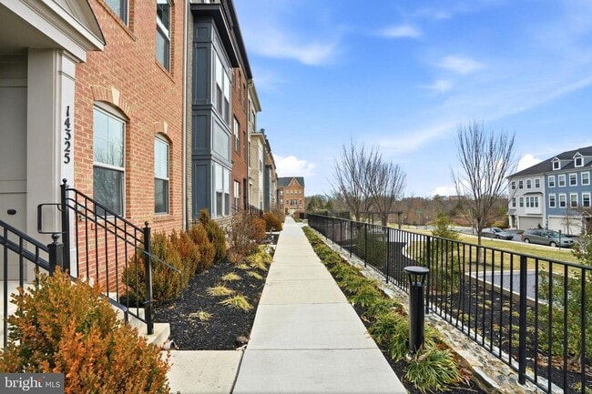 Building Photo - 14325 Potomac Heights Ln