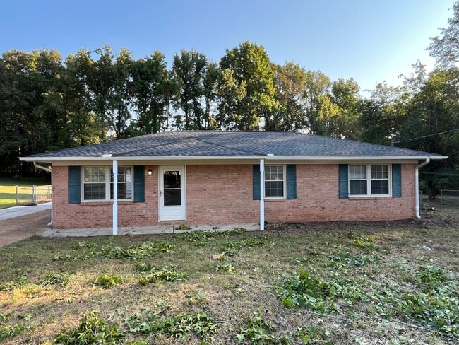 Building Photo - 125 Greenwood Cir