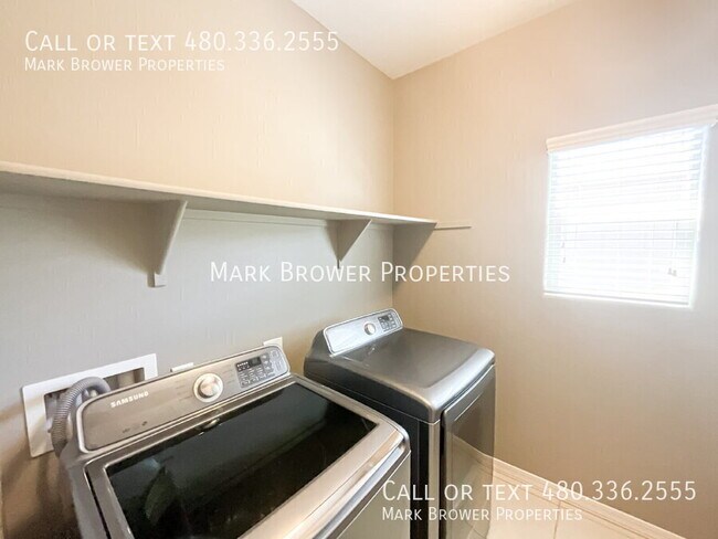 Building Photo - 679 W Mangrove Rd