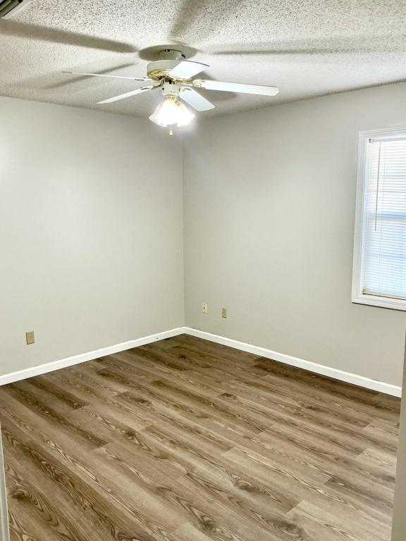 Building Photo - 617 Green Dr