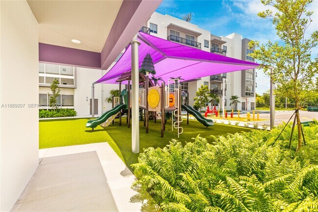 Building Photo - 28250 S Dixie Hwy