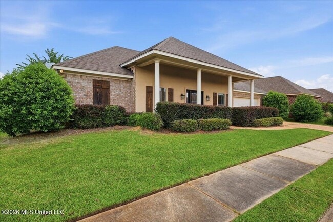 Building Photo - 146 Tradition Pkwy
