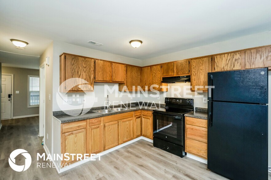 Building Photo - 638 S 26th St