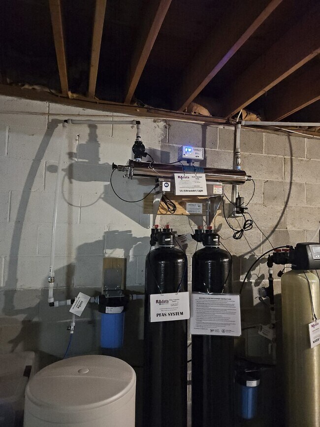 Building Photo - 198 Bryans Rd