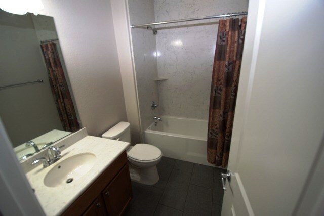 Building Photo - 916 Wilderness Way