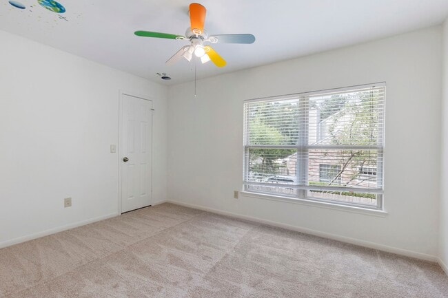 Building Photo - 59 Fire Flicker Pl