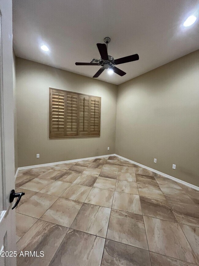 Building Photo - 13283 W Micheltorena Ct