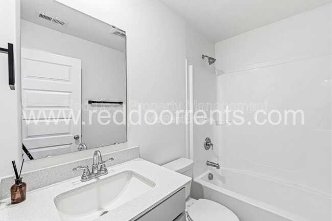 Building Photo - 783 Garrow Dr