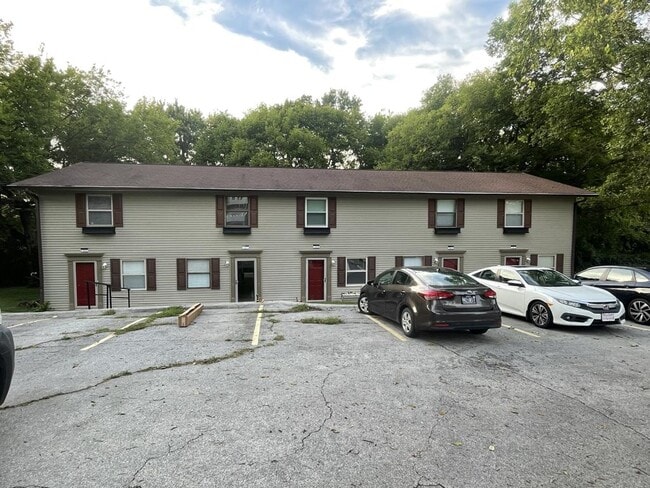 Building Photo - 1405 Forest Ave