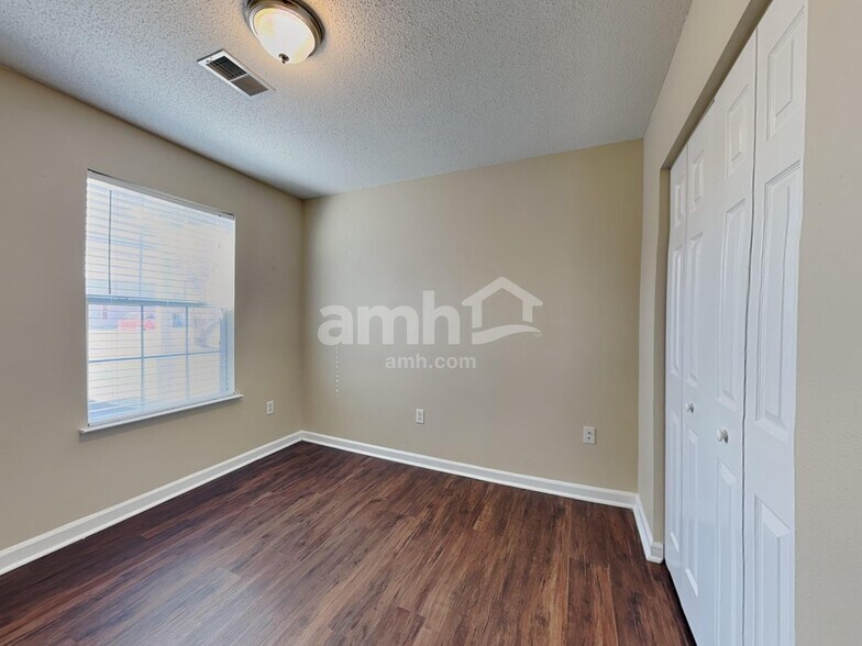 Building Photo - 103 Tripmont Ct