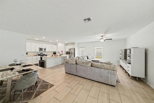 Building Photo - 35194 Ackley Trce