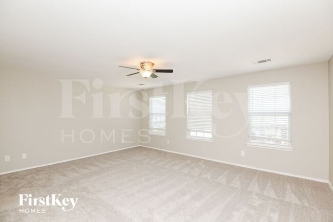 Building Photo - 5913 Bridal Trail
