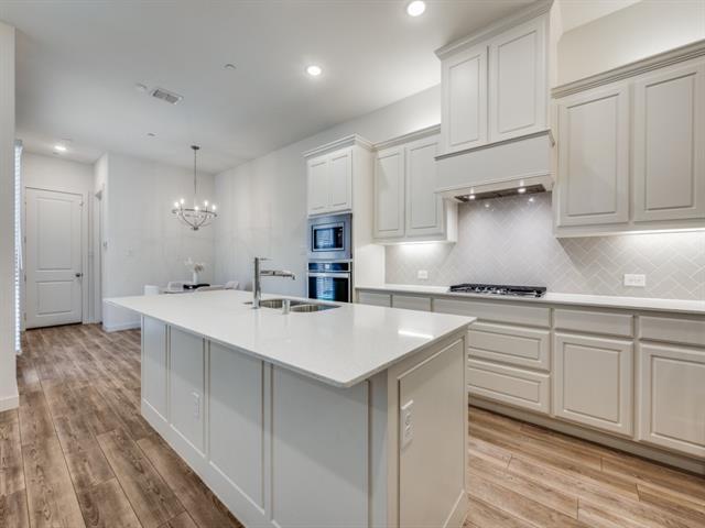 Building Photo - 7432 Atlas Dr
