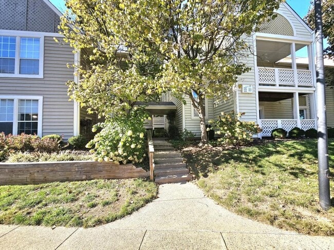 Primary Photo - 7660 Willow Point Dr