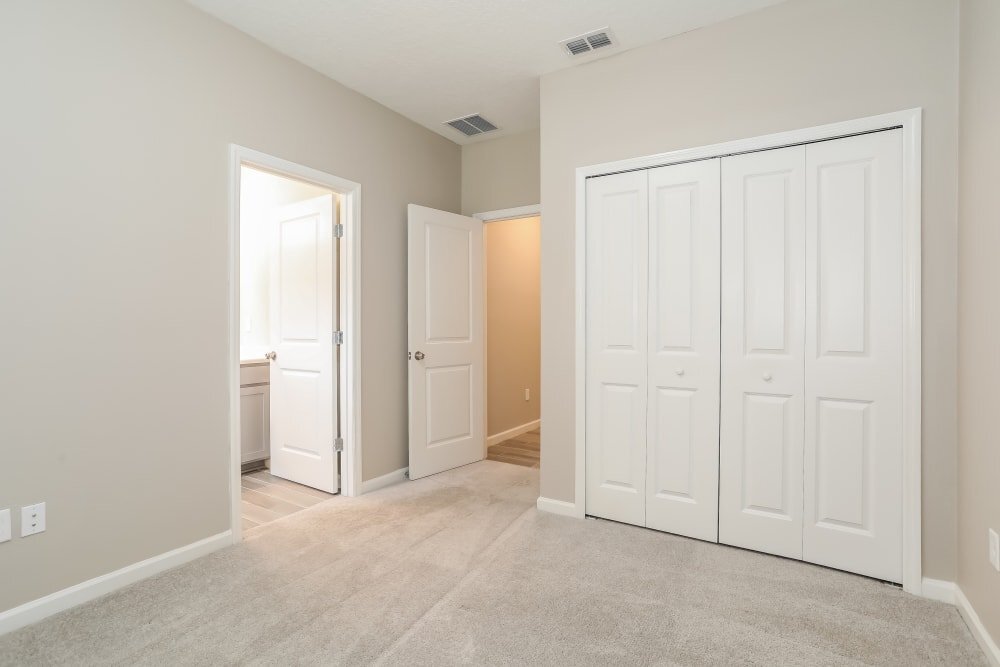 Building Photo - 6337 Bluff Ave