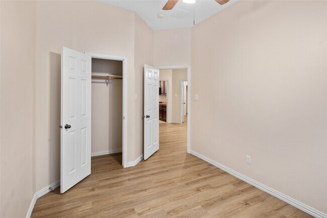 Building Photo - 13415 Highland Park Ct