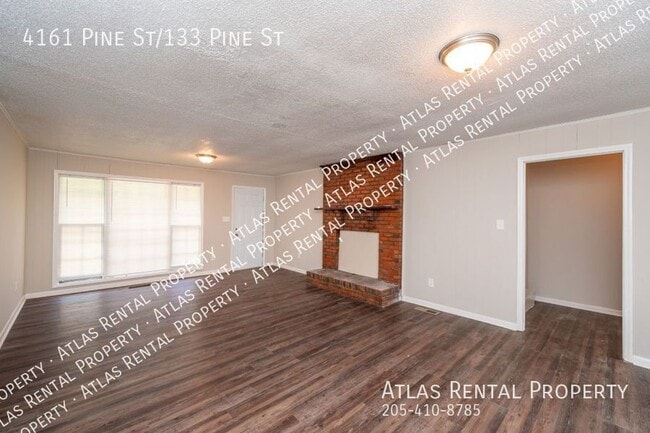 Building Photo - 4161 Pine St