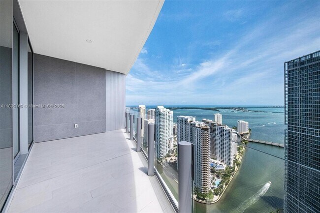 Building Photo - 300 Biscayne Blvd Way