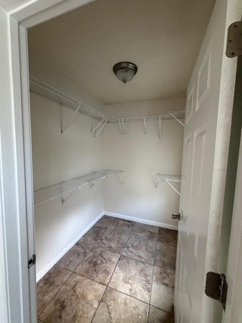 Building Photo - 550 Dewey Rd