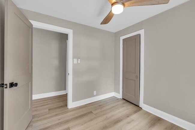 Building Photo - 255 Dixie Dr