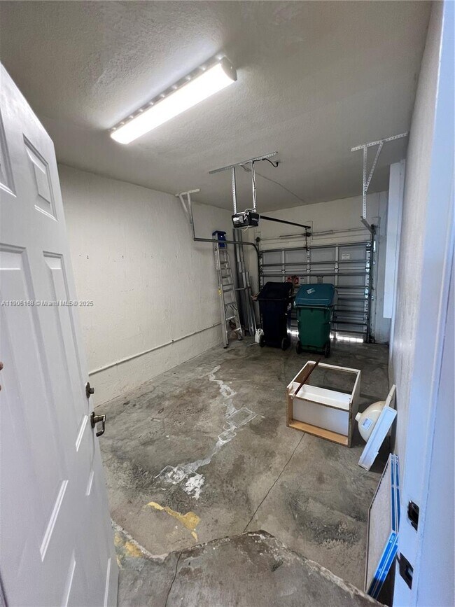 Building Photo - 10869 NW 79th St