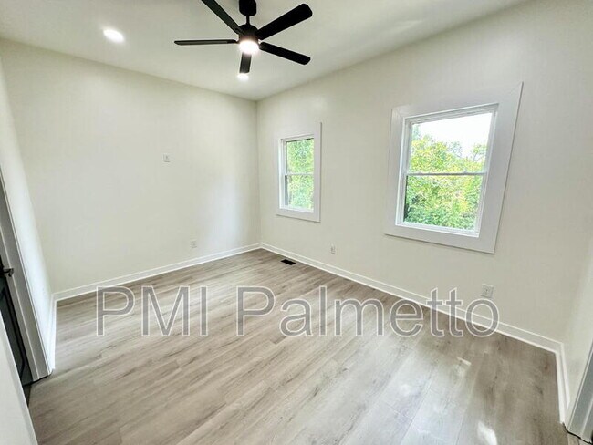 Building Photo - 1121 Zeigler St