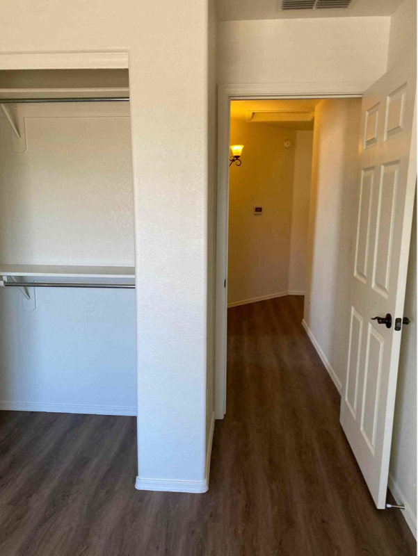 Building Photo - 13278 E Alley Spring Dr