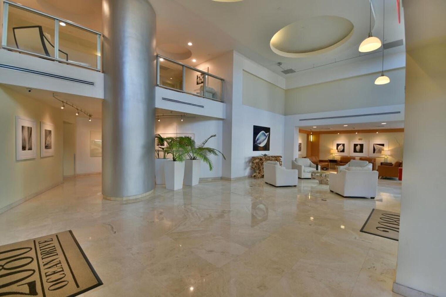 Building Photo - 3140 S Ocean Dr
