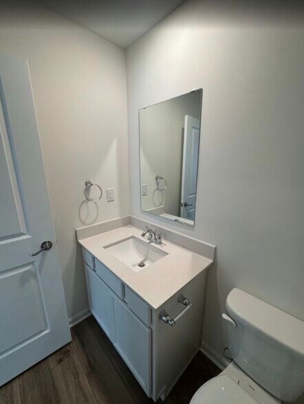 Building Photo - 16811 Aiken Rdg Cir