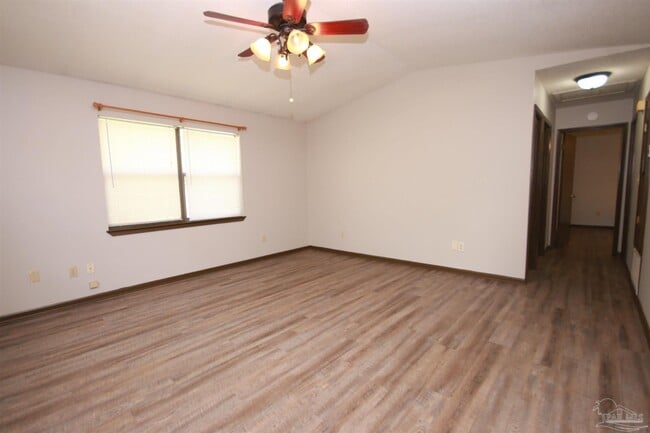 Building Photo - 1594 Sunny Ridge Ln