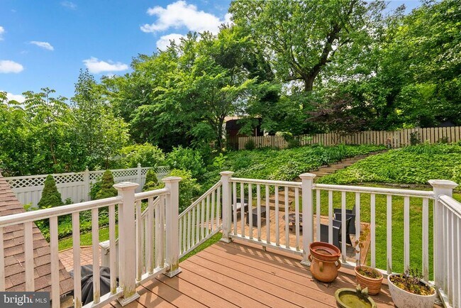 Building Photo - 3904 Lantern Dr