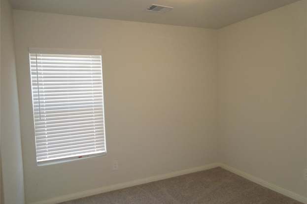 Building Photo - 266 Bluebonnet-