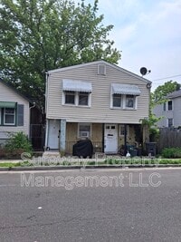 Building Photo - 12 Borden Ave