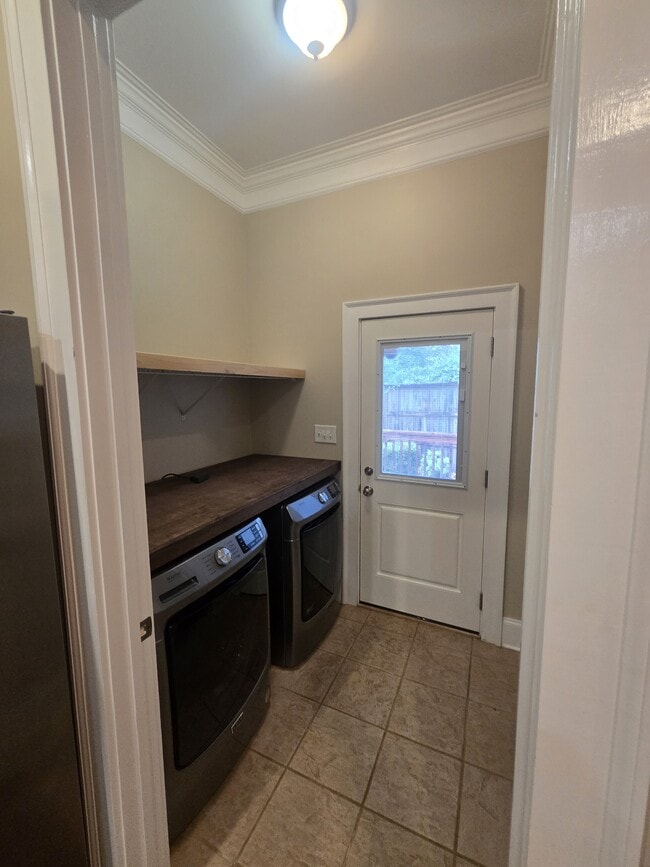 Building Photo - 112 Magnolia Blossom Way