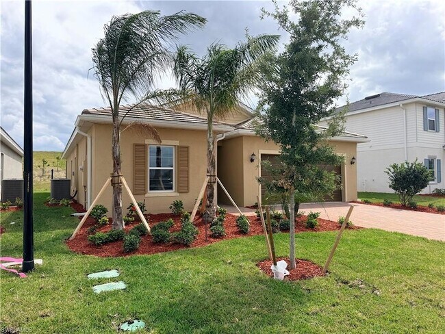 Building Photo - 3917 Passion Vine Dr